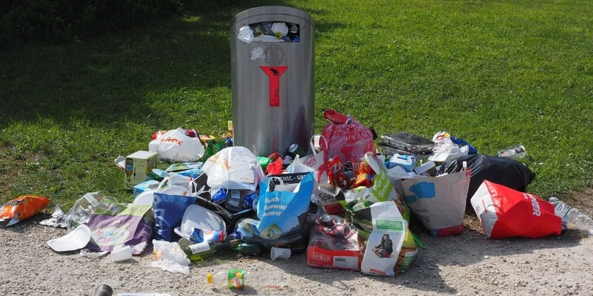Soluciones para el Problema de Contaminación de la Basura RSU